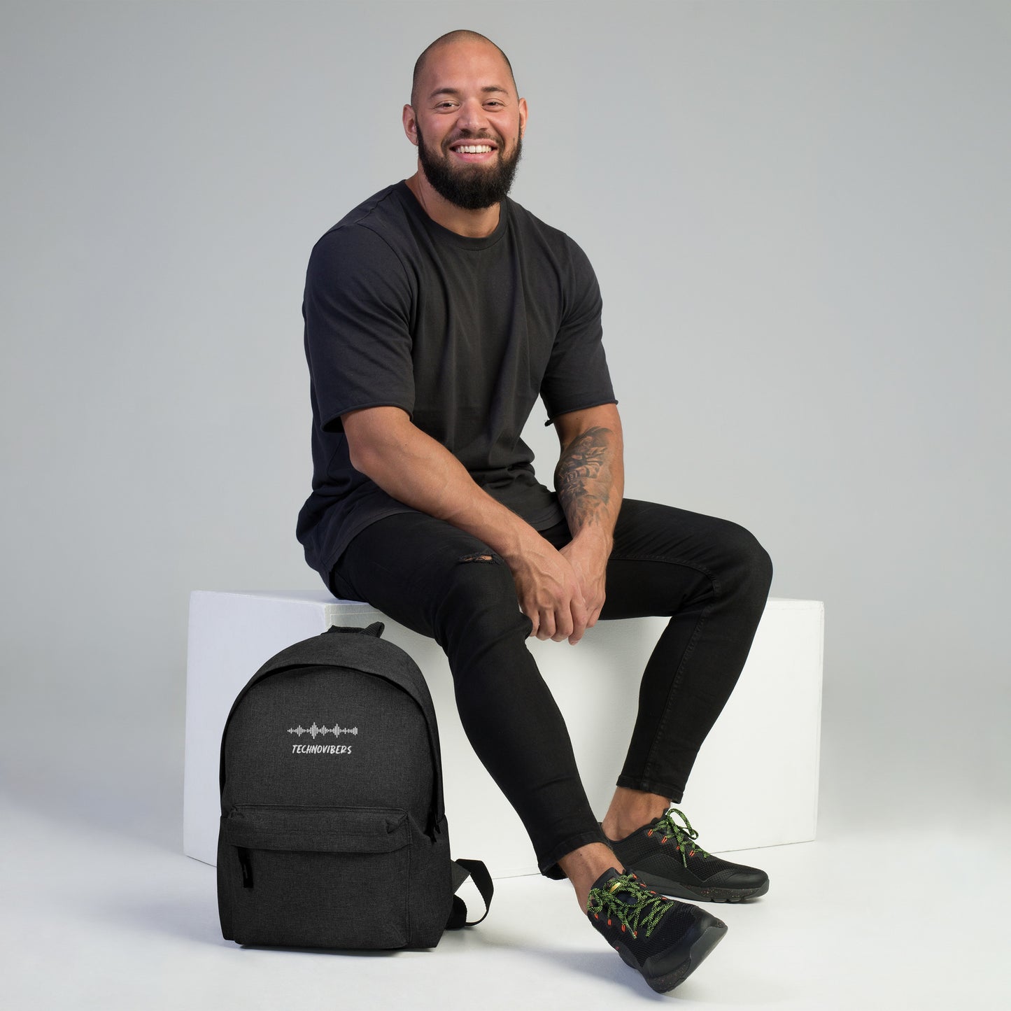 Technoviber embroidered backpack